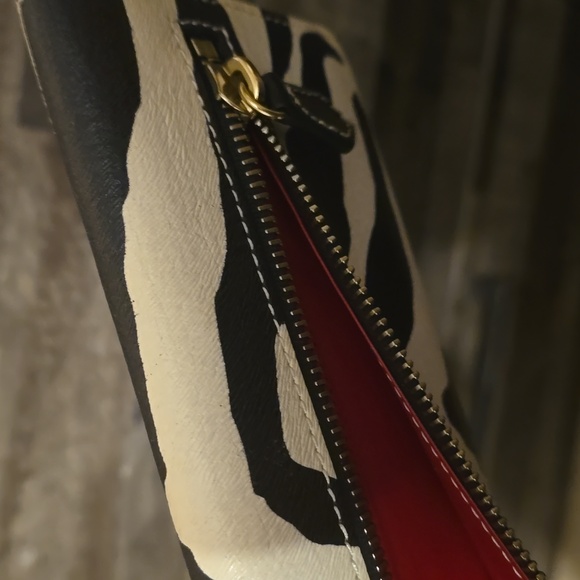 Wallet - Picture 4 of 5